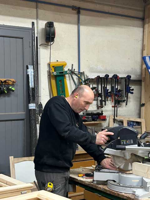 menuiserie-sarda-atelier-fabrication-pose-Tournissan-savoir-faire-equipe-2
